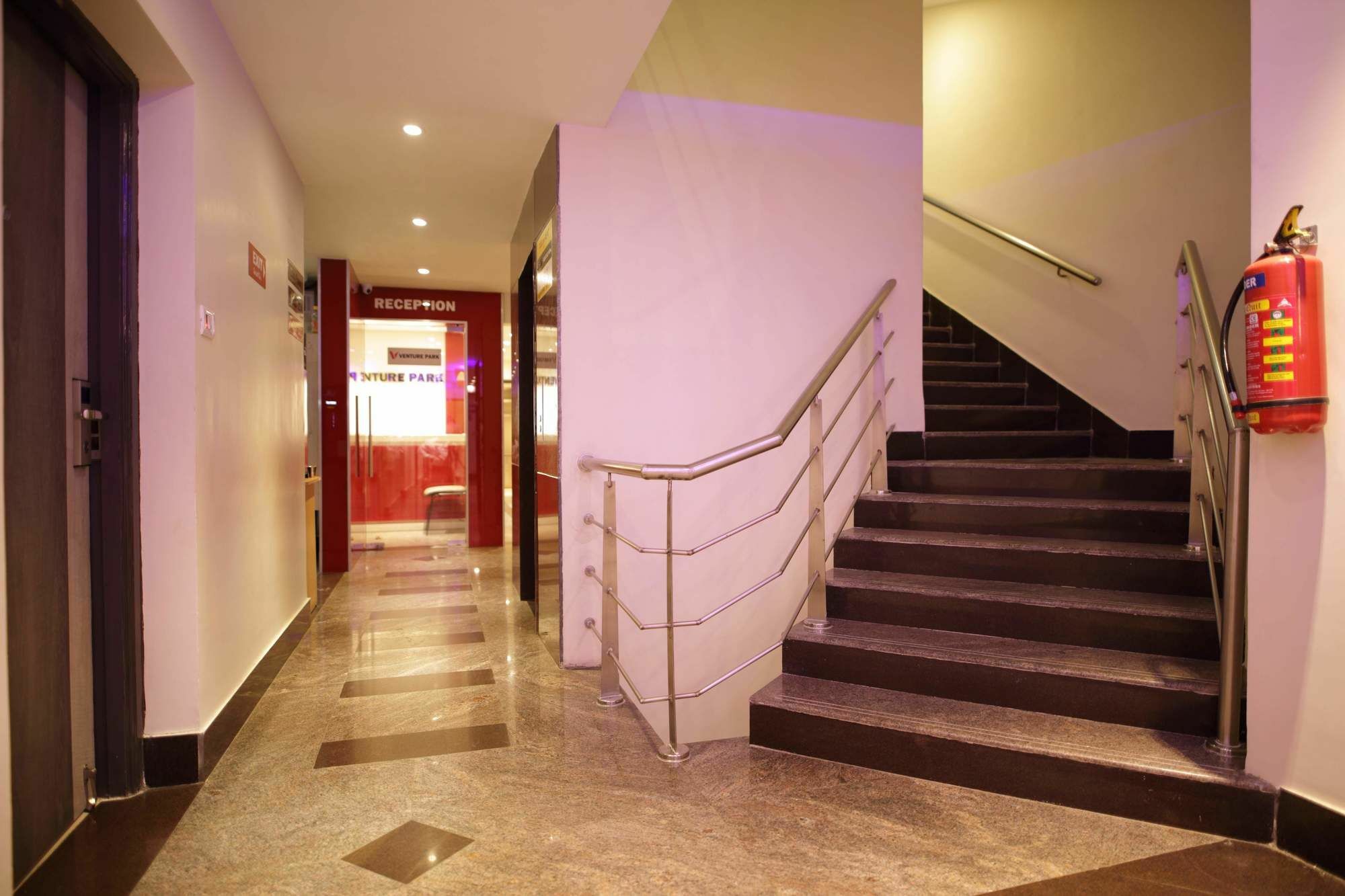 Venture Park, Omr, Thoraipakkam, Chennai Hotel Exterior photo
